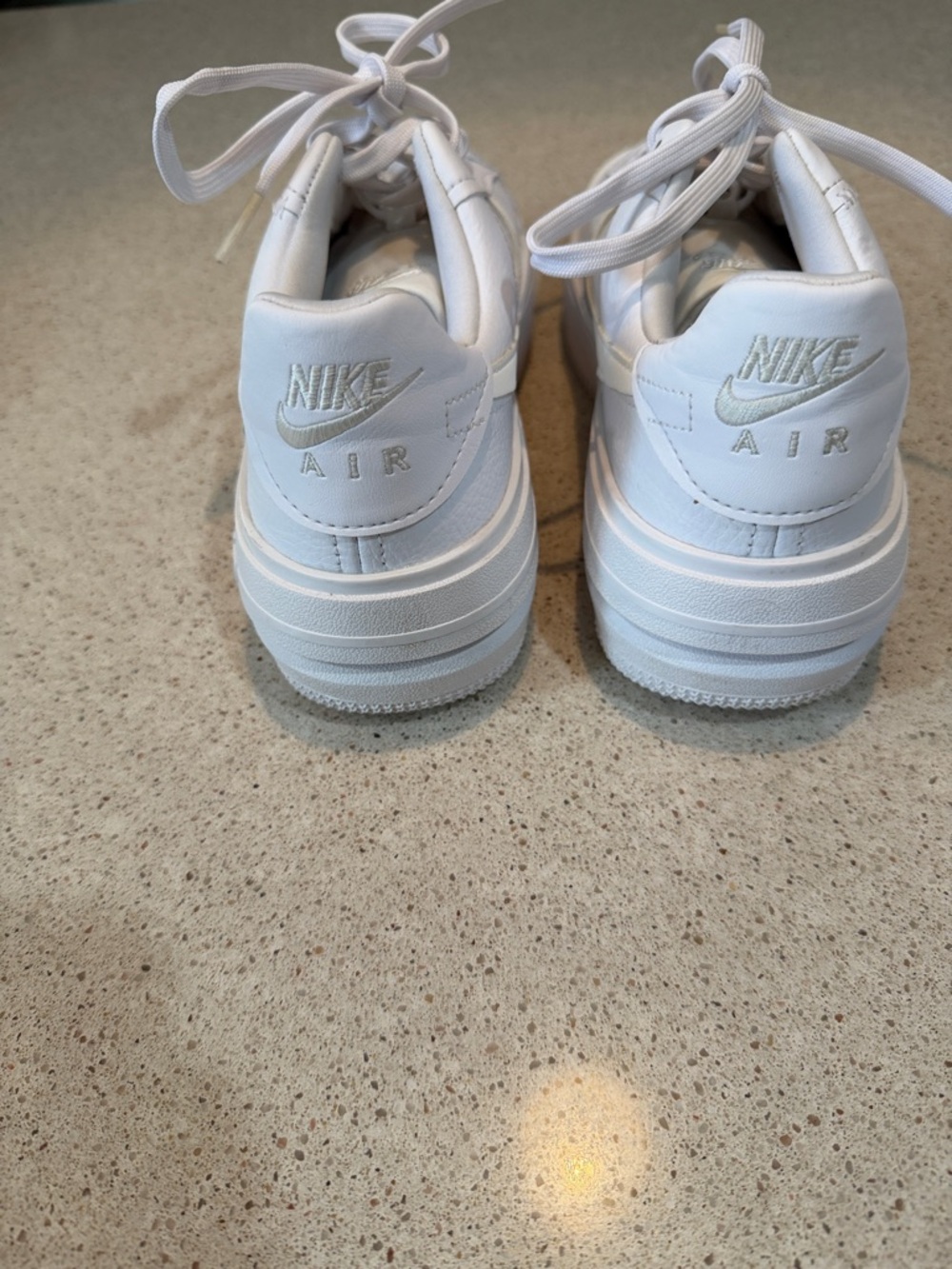 Nike Air Force 1 Low Triple White Sneakers Women’s [SIZE 8 ] AF1 Classic - Picture 5 of 8